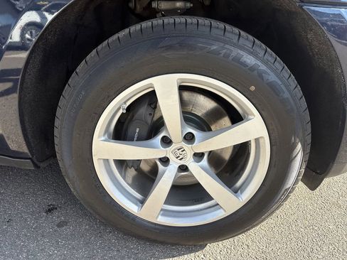 Used 2020 Porsche Macan image 35