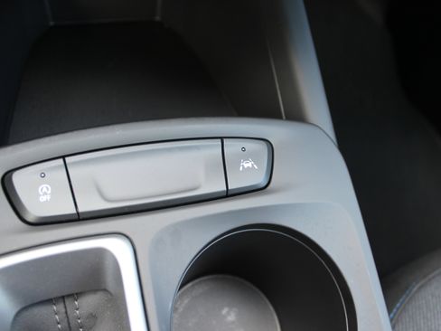 Used 2025 Chevrolet Trax LS w/ LS Convenience Package image 30