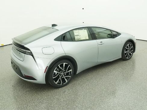 New 2026 Toyota Prius Plug-In Hybrid FWD image 9