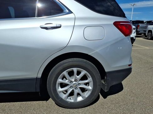 Used 2020 Chevrolet Equinox LT w/ Driver Convenience Package AWD/4WD image 22