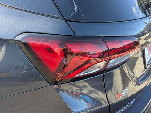 Used 2023 Chevrolet Equinox LT image 10