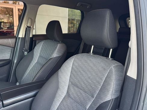 Used 2022 Nissan Rogue SV image 25