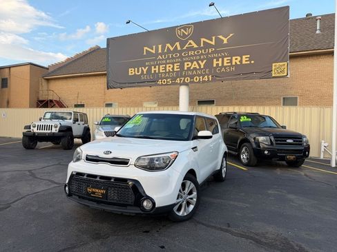Used 2016 Kia Soul + FWD image 38