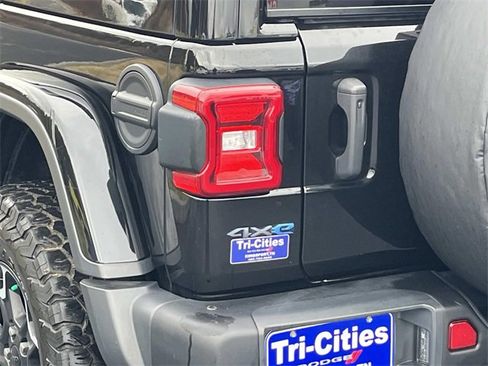 Used 2023 Jeep Wrangler Rubicon w/ Steel Bumper Group image 5