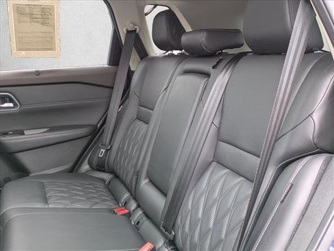 Used 2021 Nissan Rogue Platinum FWD image 23