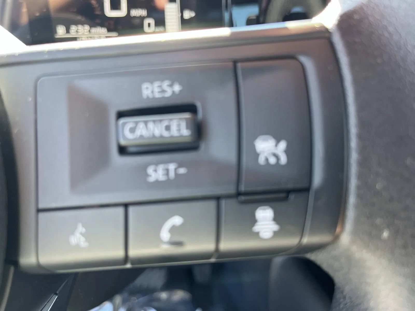 Used 2025 Nissan Kicks S AWD/4WD image 30