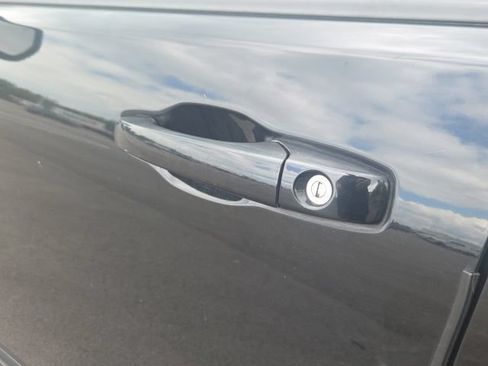 Used 2013 Dodge Avenger SXT FWD image 15