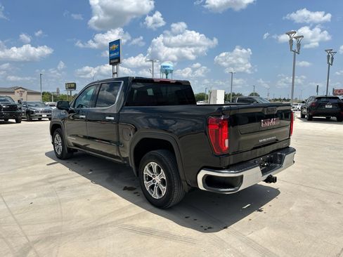 Used 2025 GMC Sierra 1500 SLT RWD image 3