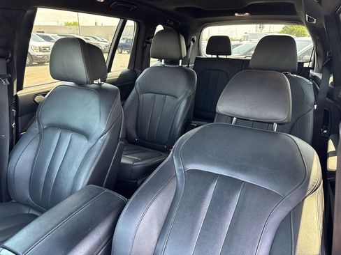 Used 2020 BMW X7 M50i w/ Luxury Seating Package AWD/4WD image 34