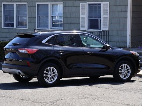 Certified 2022 Ford Escape SE w/ Convenience Package AWD/4WD image 4
