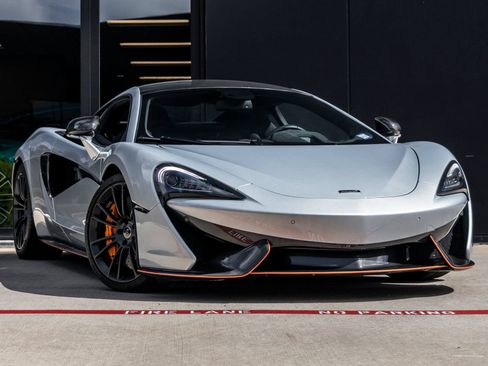 Used 2016 McLaren 570S Coupe RWD image 5