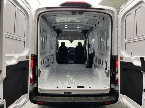 New 2026 Ford Transit 250 148 Medium Roof Extended AWD image 24
