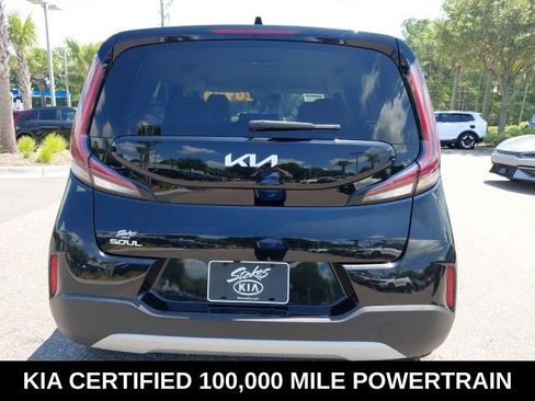 Certified 2025 Kia Soul LX w/ LX Technology Package FWD image 6