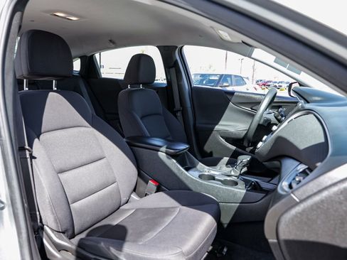 Used 2024 Chevrolet Malibu LT image 19