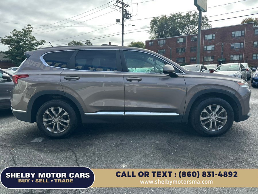 Used 2019 Hyundai Santa Fe SE AWD/4WD image 4