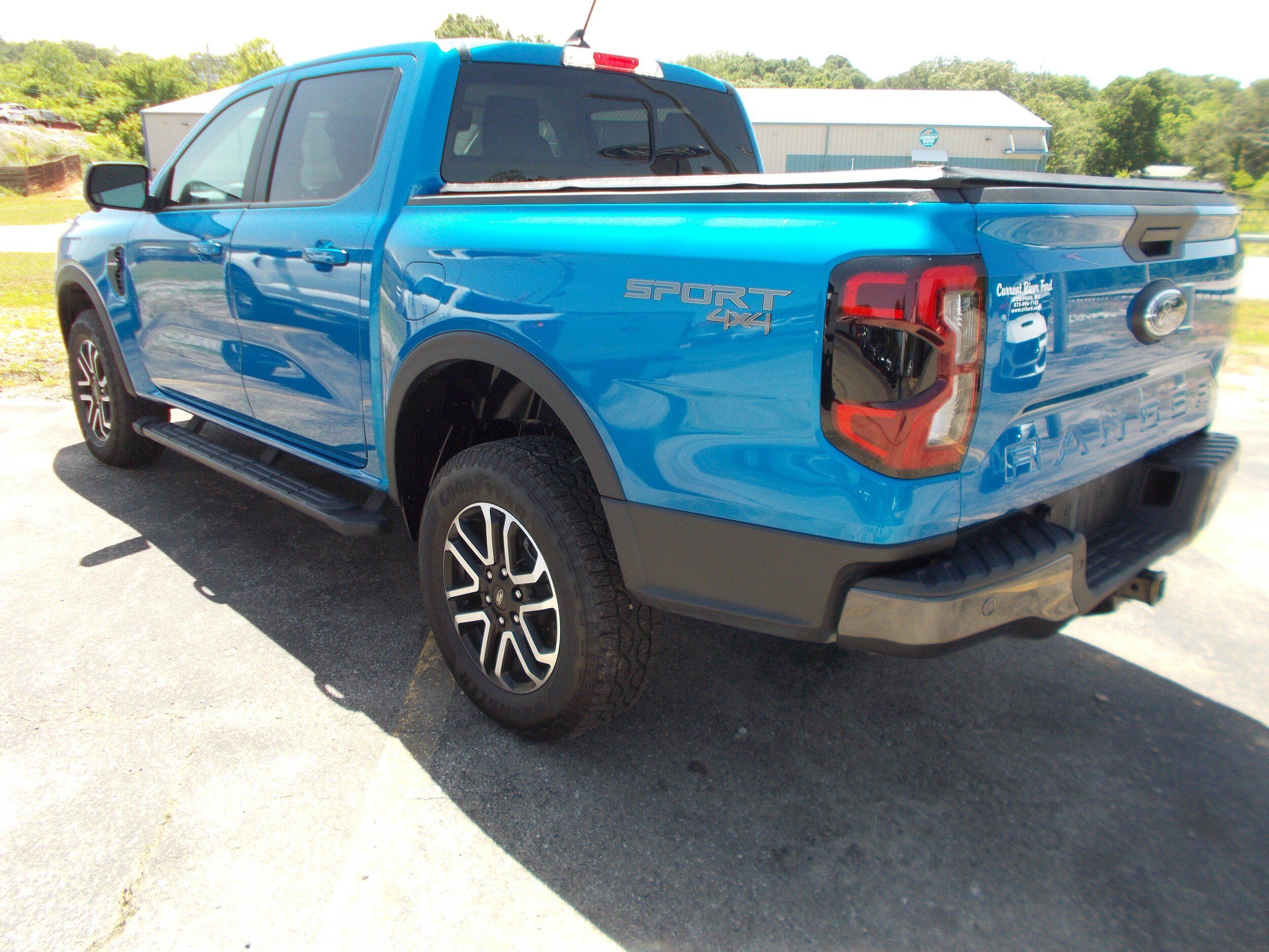 Used 2025 Ford Ranger Lariat w/ Trailer Tow Package AWD/4WD image 4