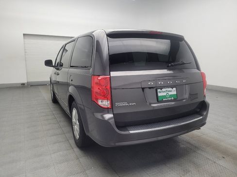 Used 2018 Dodge Grand Caravan SE FWD image 5