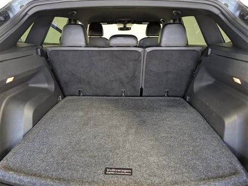 Used 2022 Volkswagen Atlas Cross Sport SE image 26