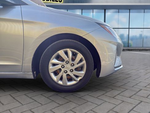 Used 2020 Hyundai Elantra SE image 23