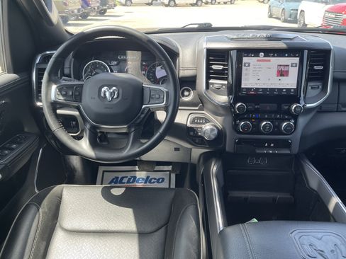 Used 2024 RAM 1500 Laramie AWD/4WD image 16