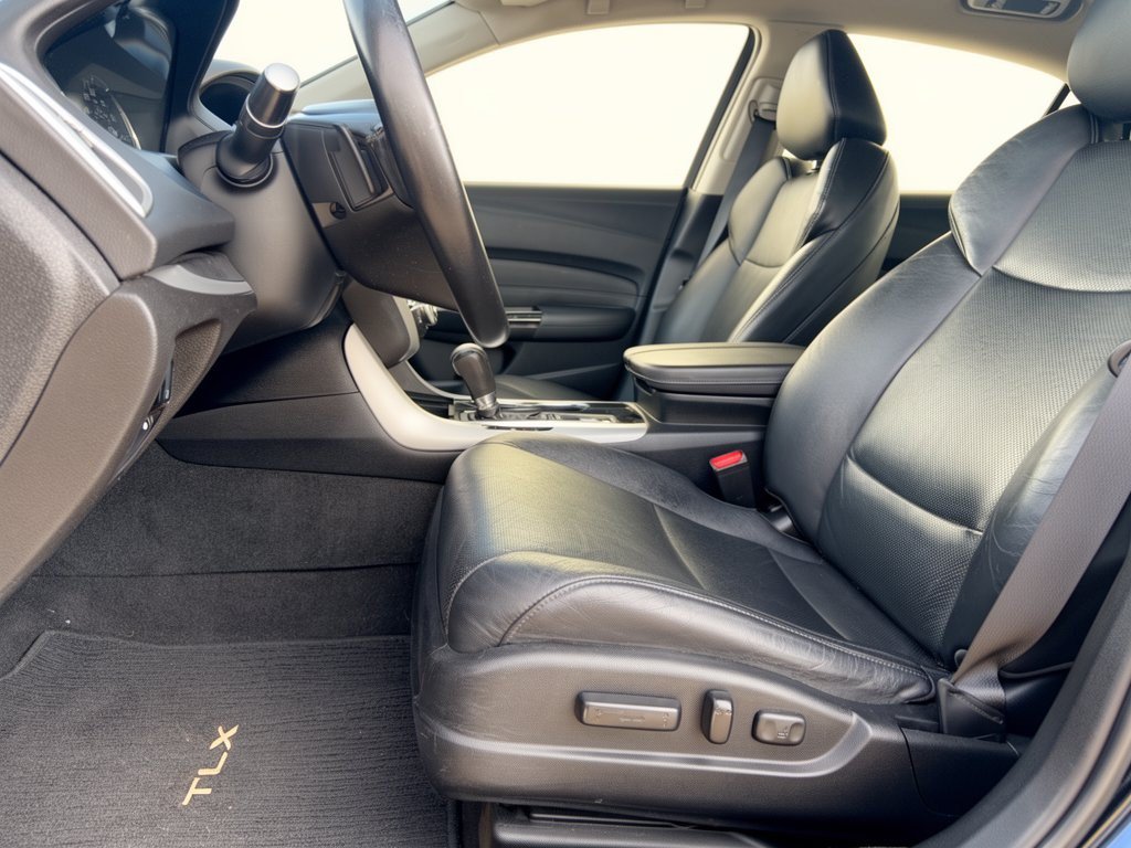 Used 2020 Acura TLX w/ Technology Package FWD image 5