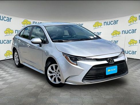 Used 2024 Toyota Corolla LE FWD image 1