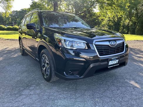 Used 2020 Subaru Forester Premium AWD/4WD image 2