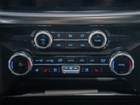 Certified 2023 Ford F150 Platinum image 29