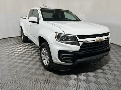 Used 2022 Chevrolet Colorado LT w/ Fleet Safety Package RWD image 2