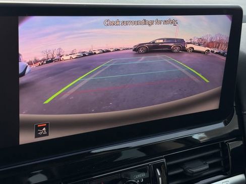 New 2026 Nissan Pathfinder SV image 15