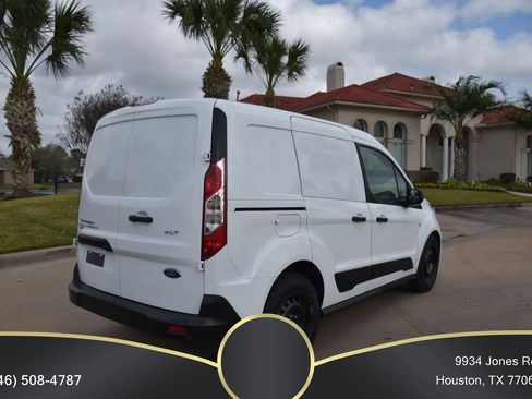 Used 2019 Ford Transit Connect XLT FWD image 4