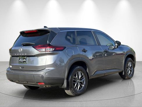 Used 2025 Nissan Rogue S FWD image 5