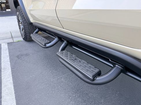 Used 2024 Chevrolet Colorado ZR2 w/ Technology Package image 29