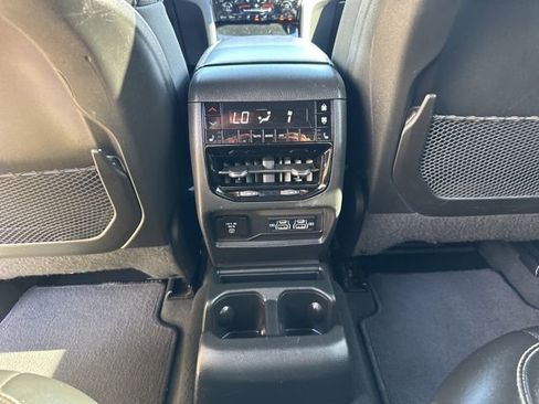 Certified 2024 Jeep Grand Cherokee L Limited w/ Luxury Tech Group II image 33