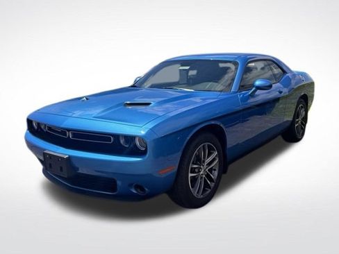 Used 2019 Dodge Challenger SXT AWD/4WD image 12