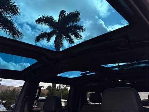 Used 2024 GMC Hummer EV 3X w/ LPO, Cargo Utility Package image 32