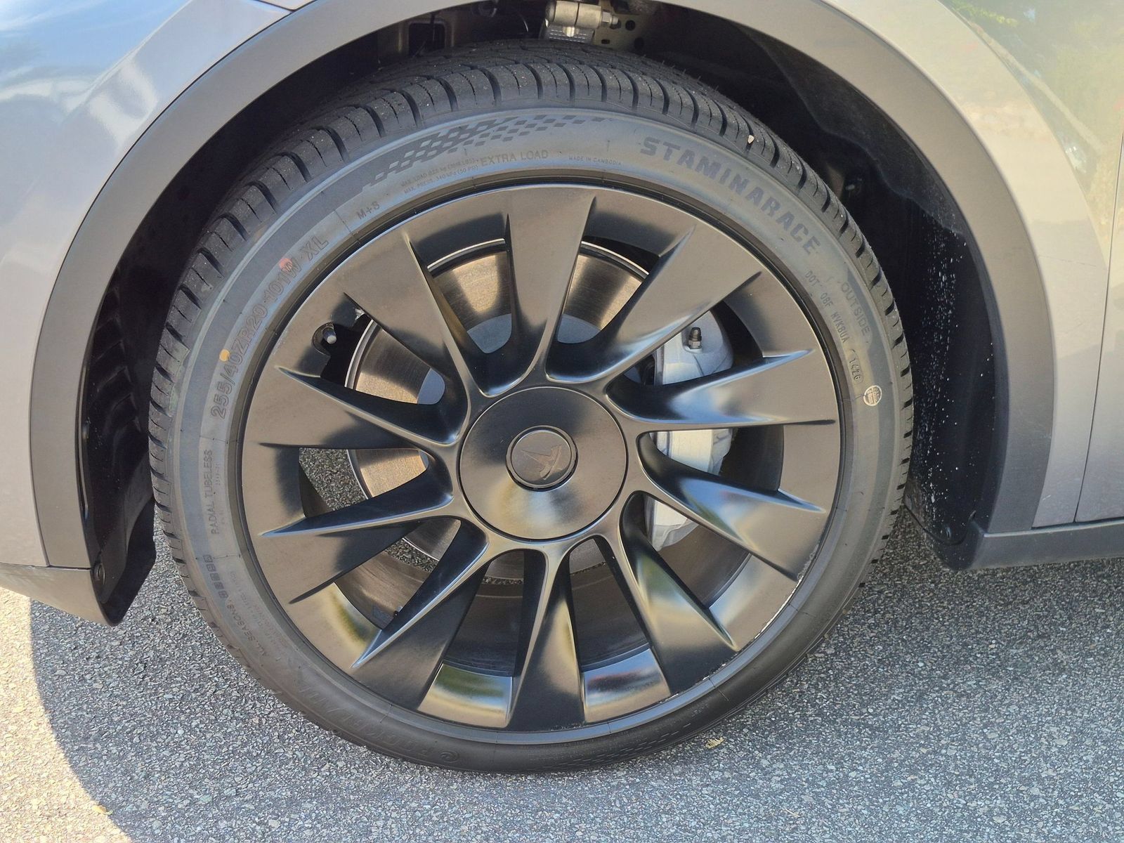 Used 2025 Tesla Model Y Long Range RWD image 10
