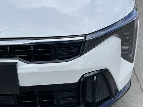 Used 2025 Kia K4 GT-Line w/ GT-Line Premium Package image 7