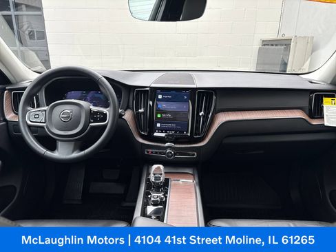 Used 2023 Volvo XC60 B5 Ultimate w/ Climate Package image 13