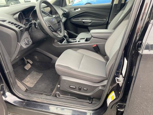 Used 2019 Ford Escape SE FWD image 9