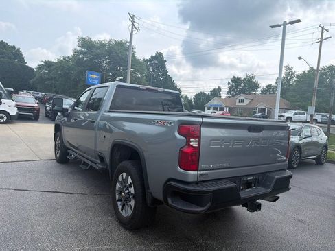 Used 2024 Chevrolet Silverado 2500 Custom w/ Custom Convenience Package AWD/4WD image 5