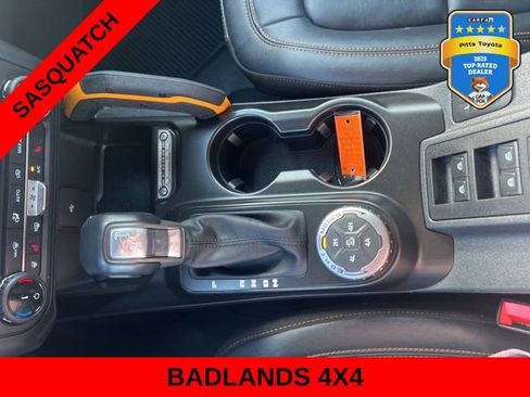 Used 2022 Ford Bronco Badlands image 23