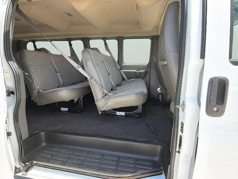 Certified 2025 Chevrolet Express 3500 LT w/ LT Preferred Equipment Group RWD image 28