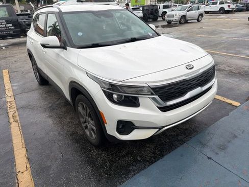 Used 2021 Kia Seltos S FWD image 3