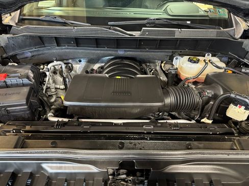 Used 2022 Chevrolet Silverado 1500 LTZ AWD/4WD image 27