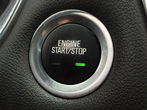 Used 2023 Chevrolet Traverse RS w/ LPO, Floor Liner Package FWD image 21