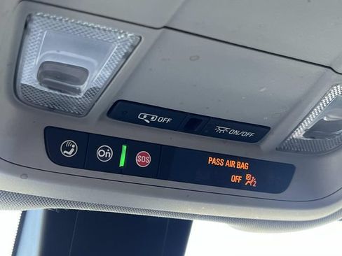 Used 2020 GMC Terrain SLE w/ Driver Convenience Package FWD image 30