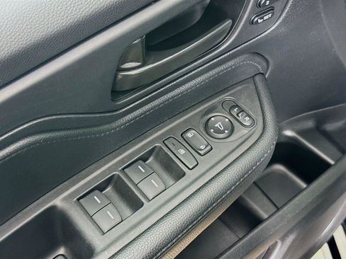 Used 2025 Honda Odyssey Sport-L image 21