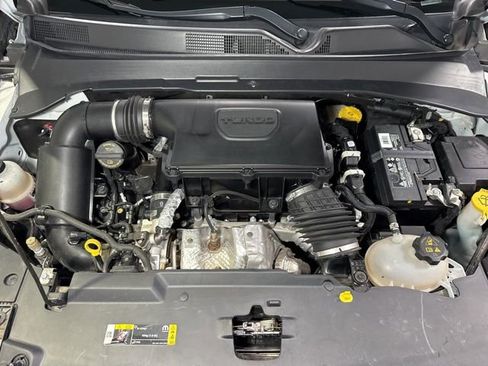 Used 2023 Jeep Compass Latitude image 5