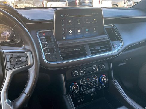 Used 2022 Chevrolet Tahoe LT w/ LT Signature Plus Package image 18